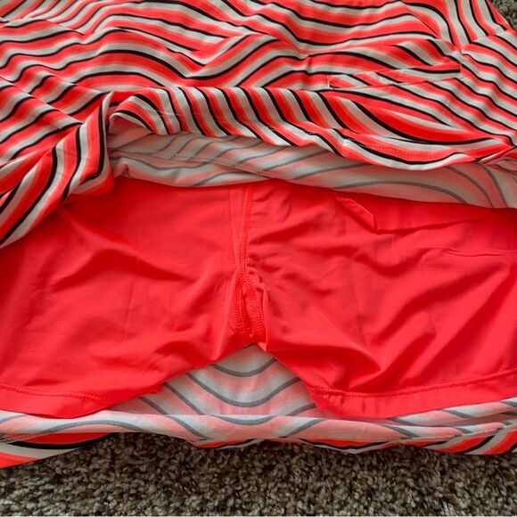 Tail White Label Flounce Golf Pickleball Skort In Focus Pink Large NWT - Picture 7 of 8